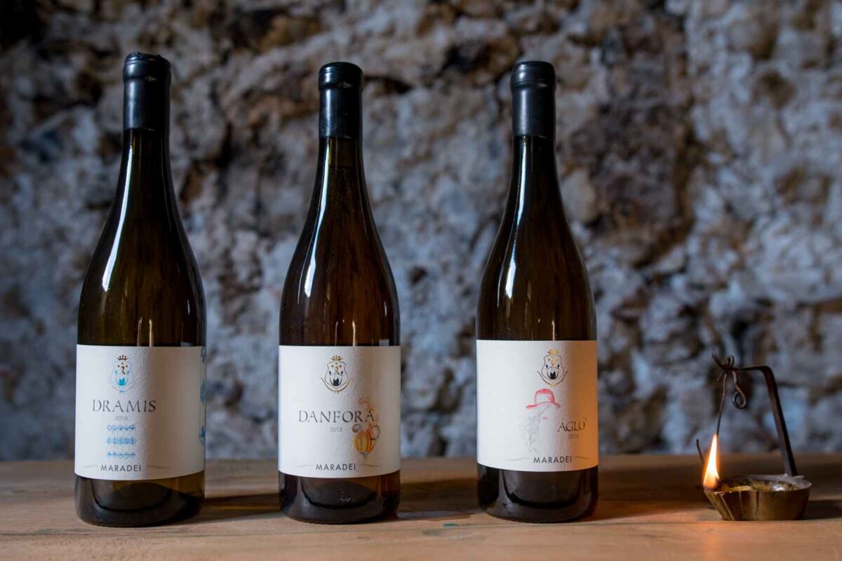 Maradei: label design artigianale per raccontare vino, famiglia e territorio