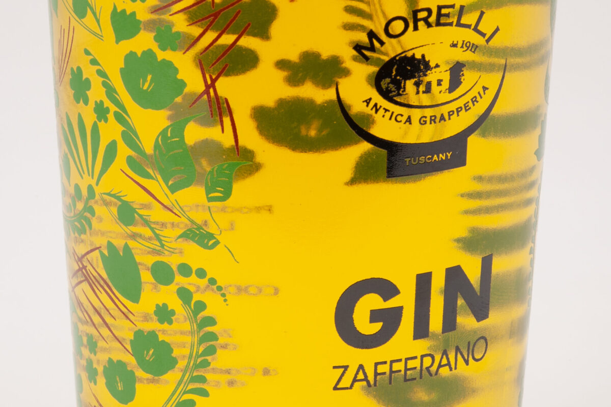 Gin allo Zafferano: label design per un prodotto toscano distintivo