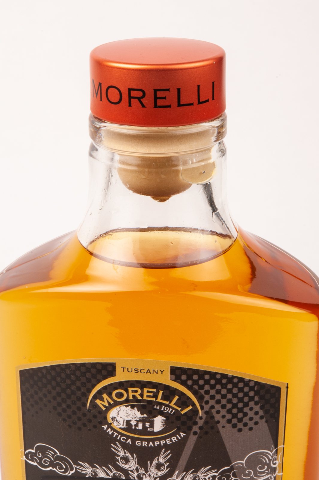 Dettaglio del tappo dell'Amaro Quinta Era Morelli
